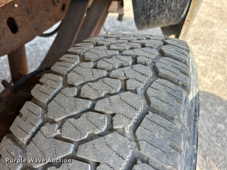 image for item FC5377 2006 Ford F250 Super Duty XL pickup truck