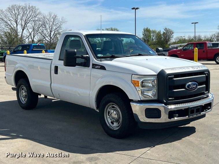 image for item FC5381 2012 Ford F250 Super Duty XL pickup truck