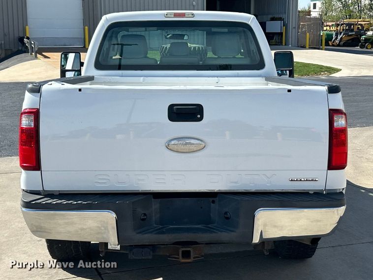 image for item FC5381 2012 Ford F250 Super Duty XL pickup truck