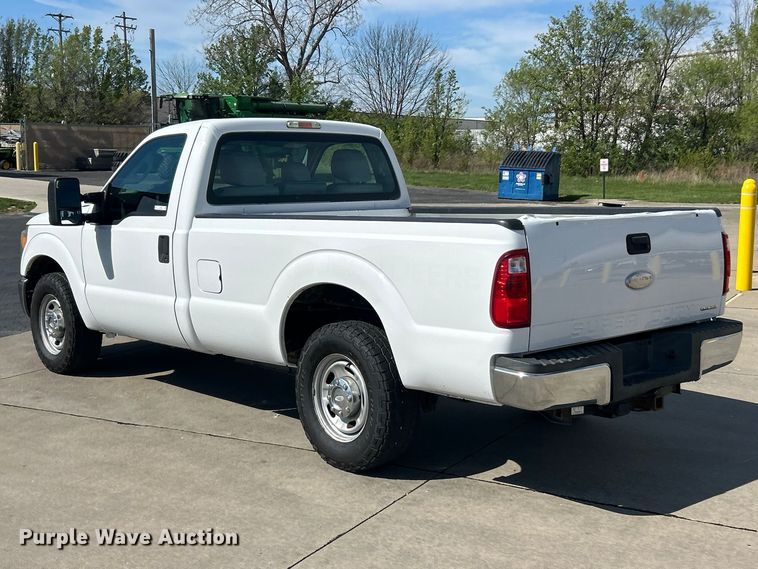 image for item FC5381 2012 Ford F250 Super Duty XL pickup truck