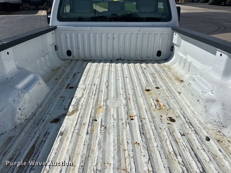 image for item FC5381 2012 Ford F250 Super Duty XL pickup truck