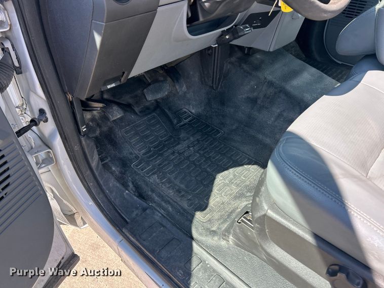 image for item FC5381 2012 Ford F250 Super Duty XL pickup truck