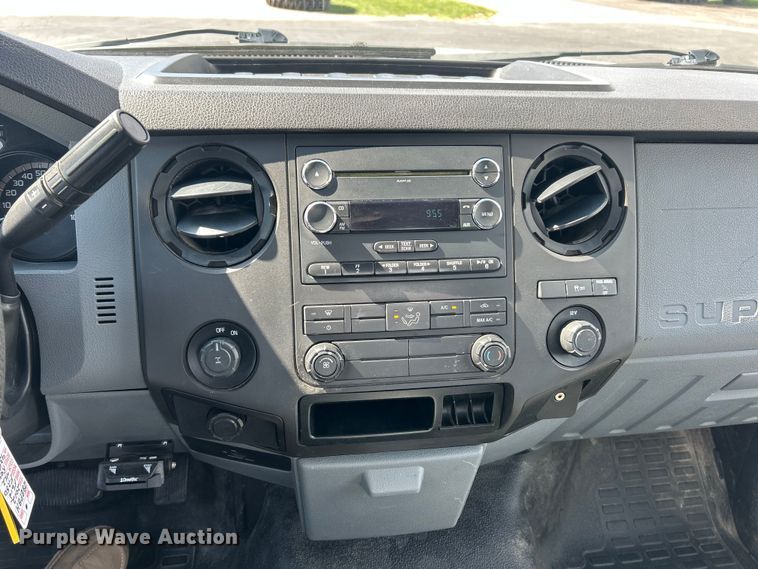 image for item FC5381 2012 Ford F250 Super Duty XL pickup truck