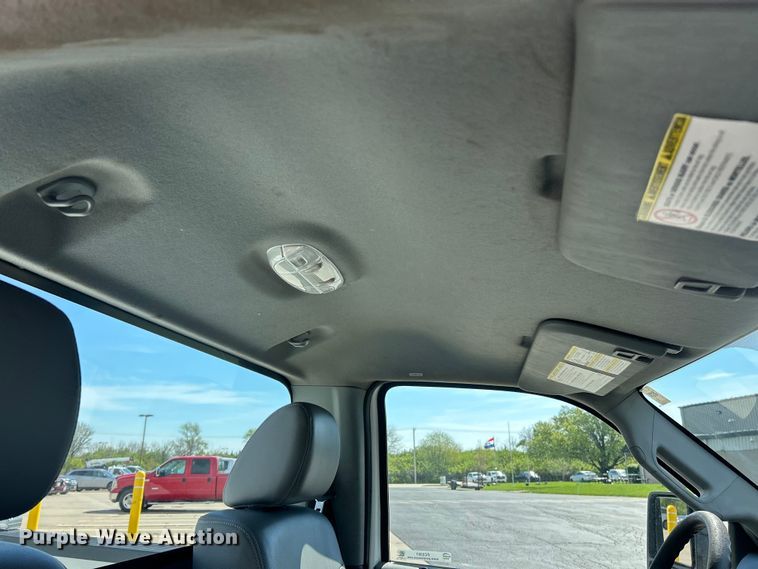 image for item FC5381 2012 Ford F250 Super Duty XL pickup truck