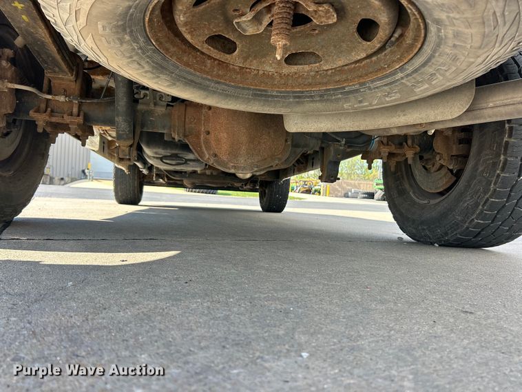 image for item FC5381 2012 Ford F250 Super Duty XL pickup truck