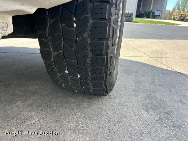 image for item FC5381 2012 Ford F250 Super Duty XL pickup truck