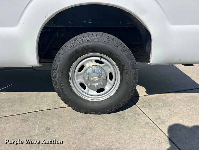 image for item FC5381 2012 Ford F250 Super Duty XL pickup truck