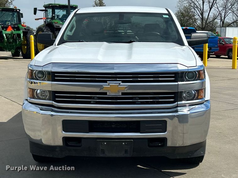 image for item FC5382 2018 Chevrolet Silverado 2500HD pickup truck