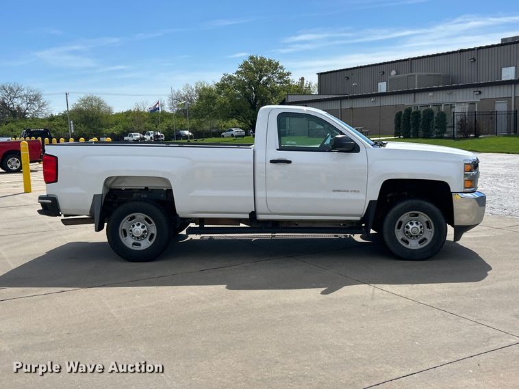 image for item FC5382 2018 Chevrolet Silverado 2500HD pickup truck