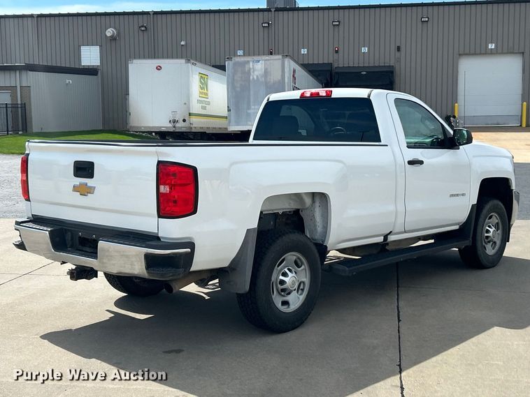 image for item FC5382 2018 Chevrolet Silverado 2500HD pickup truck