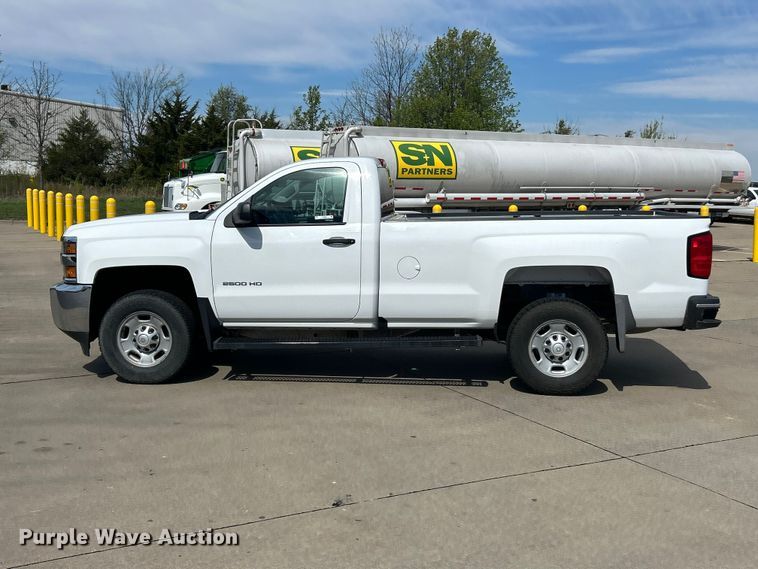 image for item FC5382 2018 Chevrolet Silverado 2500HD pickup truck