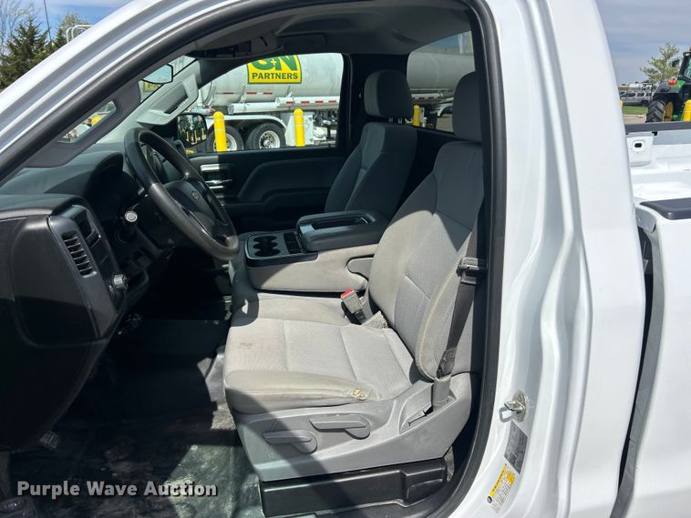 image for item FC5382 2018 Chevrolet Silverado 2500HD pickup truck