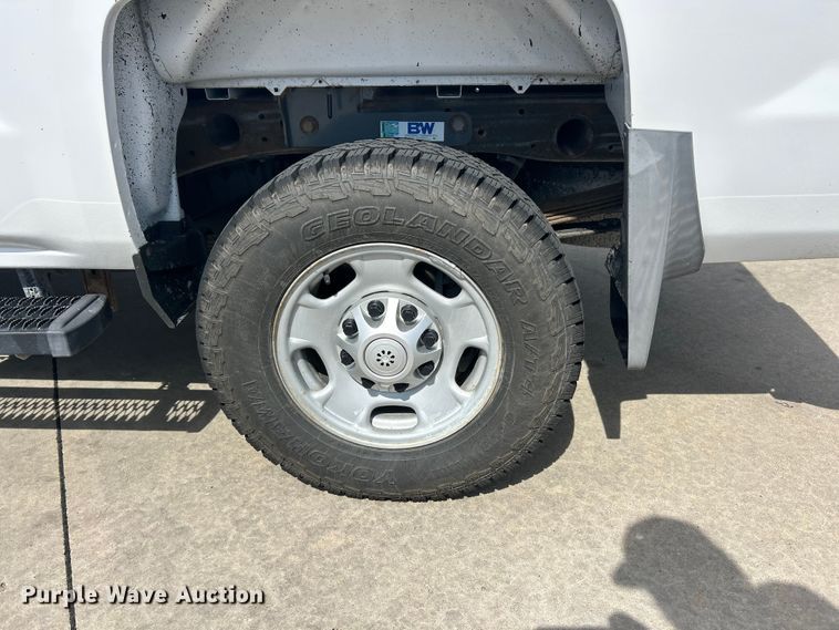 image for item FC5382 2018 Chevrolet Silverado 2500HD pickup truck