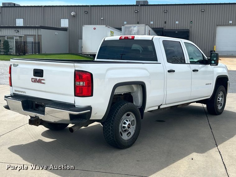 image for item FC5383 2016 GMC Sierra 2500HD Crew Cab pickup truck