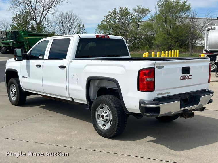 image for item FC5383 2016 GMC Sierra 2500HD Crew Cab pickup truck