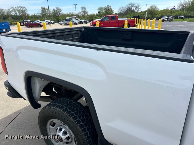 image for item FC5383 2016 GMC Sierra 2500HD Crew Cab pickup truck