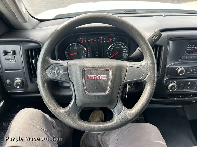 image for item FC5383 2016 GMC Sierra 2500HD Crew Cab pickup truck