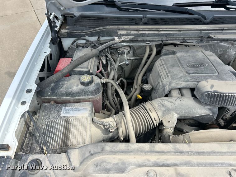 image for item FC5383 2016 GMC Sierra 2500HD Crew Cab pickup truck