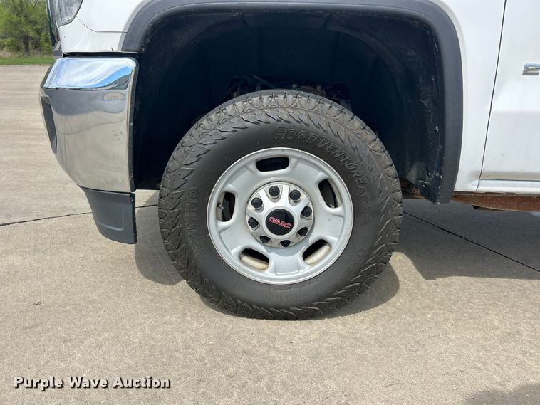 image for item FC5383 2016 GMC Sierra 2500HD Crew Cab pickup truck