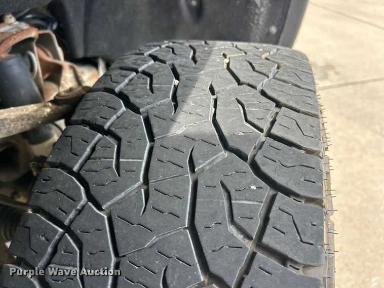 image for item FC5383 2016 GMC Sierra 2500HD Crew Cab pickup truck