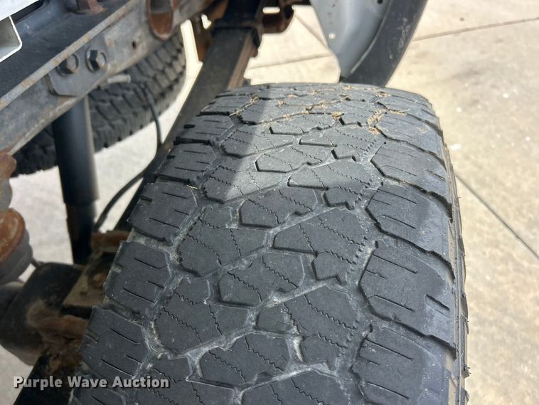 image for item FC5383 2016 GMC Sierra 2500HD Crew Cab pickup truck