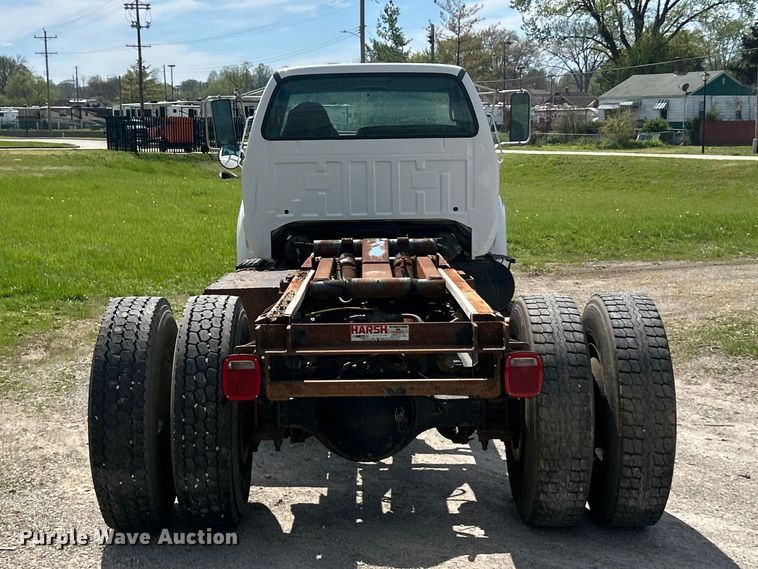 image for item FC5385 2005 Ford F750 Super Duty XL truck cab and chassis