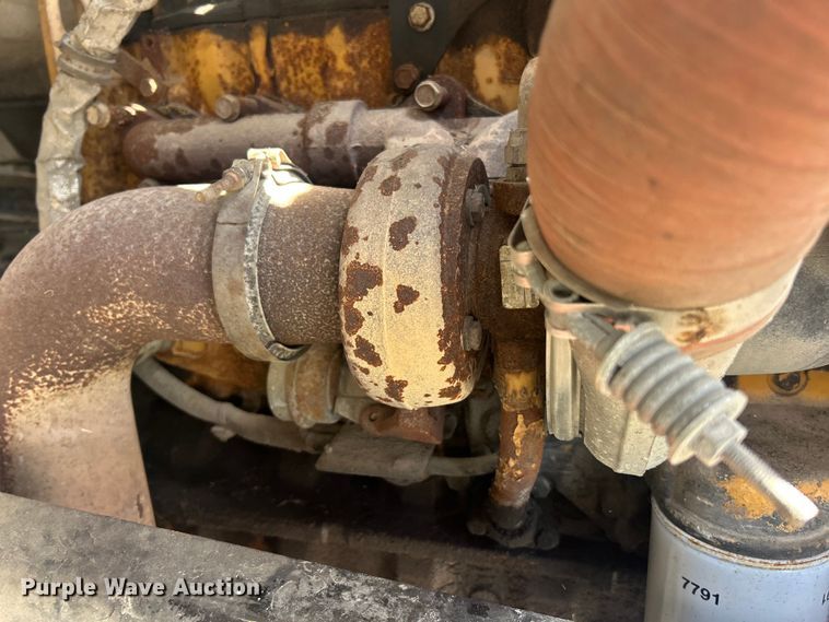 image for item FC5385 2005 Ford F750 Super Duty XL truck cab and chassis