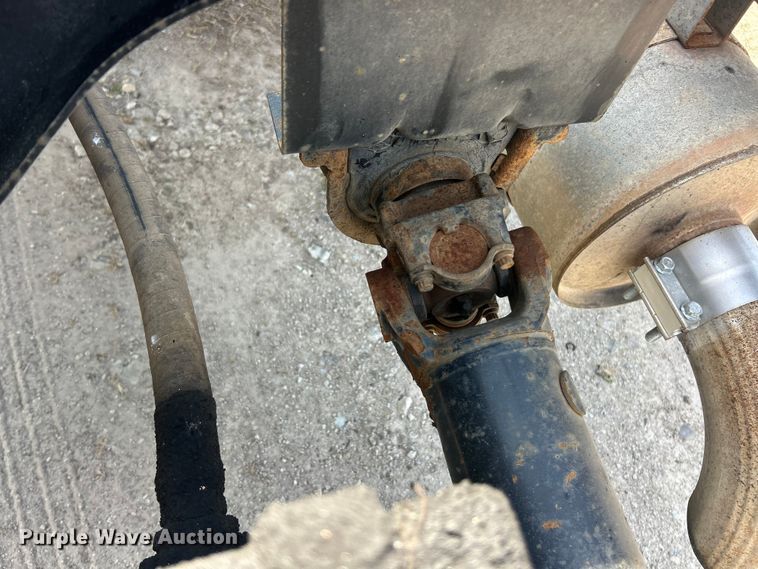 image for item FC5385 2005 Ford F750 Super Duty XL truck cab and chassis