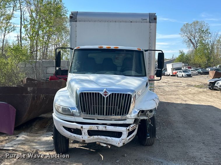 image for item FC5387 2017 International 4300 SBA box truck