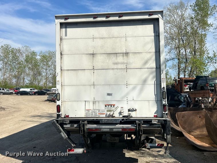 image for item FC5387 2017 International 4300 SBA box truck