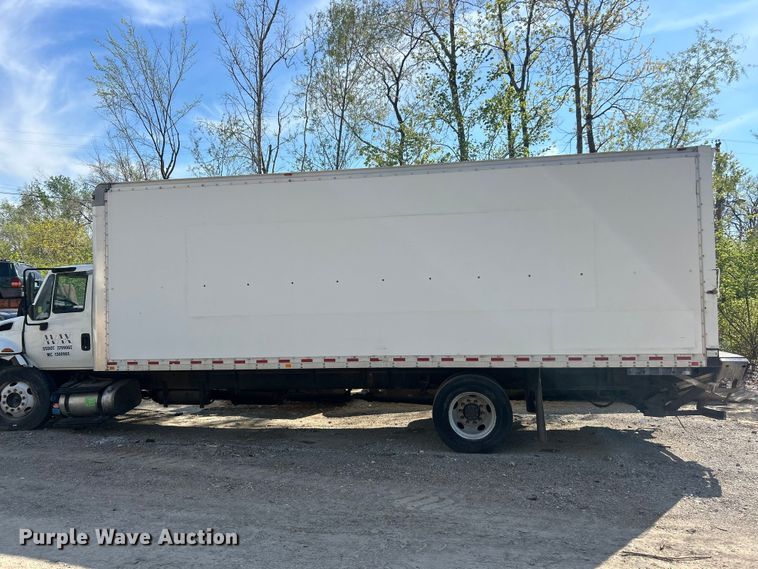 image for item FC5387 2017 International 4300 SBA box truck