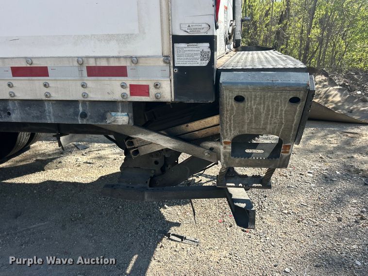 image for item FC5387 2017 International 4300 SBA box truck