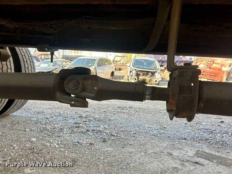 image for item FC5387 2017 International 4300 SBA box truck