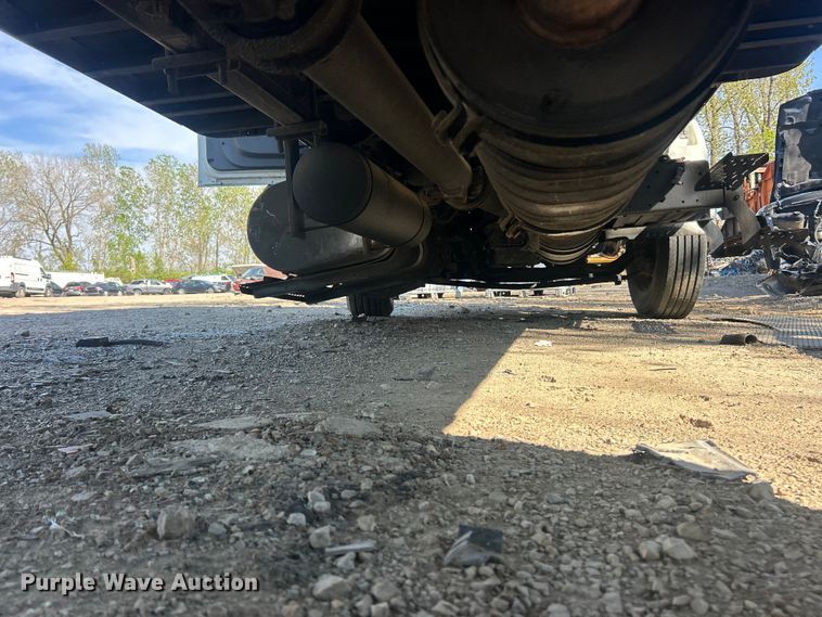 image for item FC5387 2017 International 4300 SBA box truck