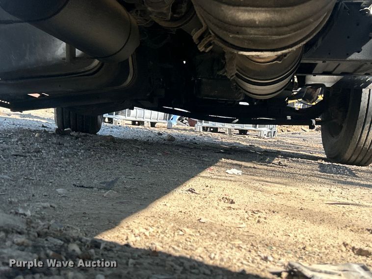 image for item FC5387 2017 International 4300 SBA box truck