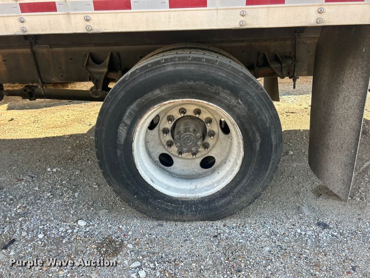 image for item FC5387 2017 International 4300 SBA box truck