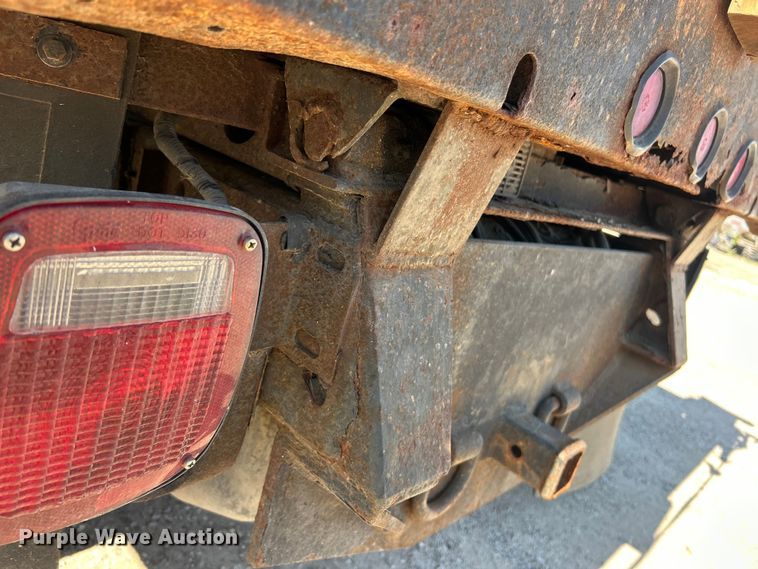 image for item FC5399 2007 Chevrolet Silverado 3500HD dump bed pickup truck