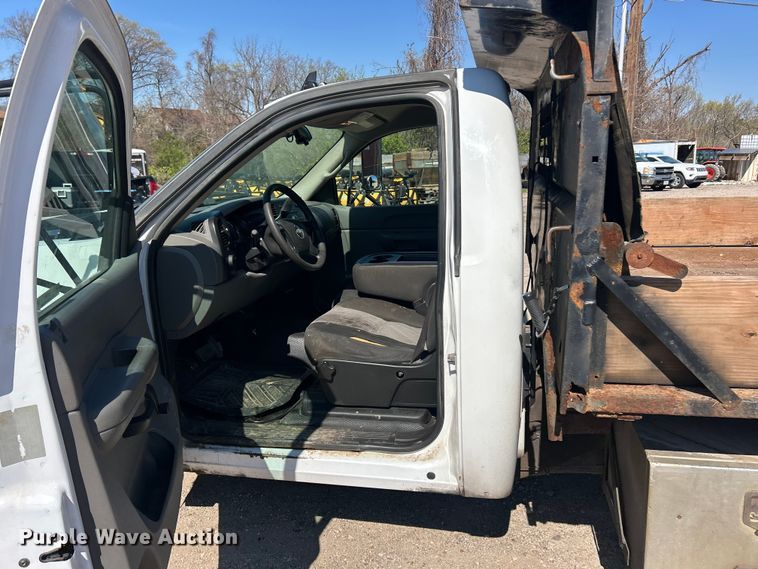 image for item FC5399 2007 Chevrolet Silverado 3500HD dump bed pickup truck