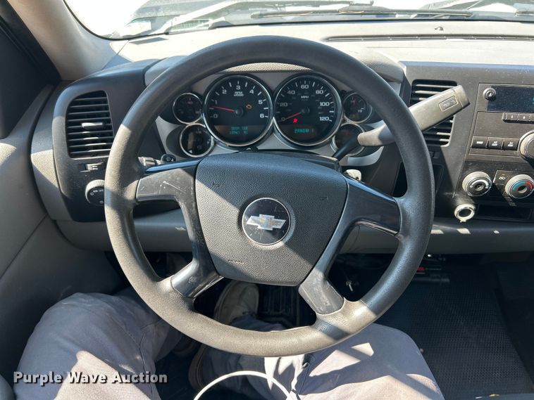 image for item FC5399 2007 Chevrolet Silverado 3500HD dump bed pickup truck