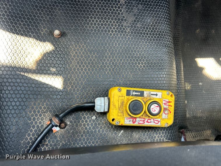 image for item FC5399 2007 Chevrolet Silverado 3500HD dump bed pickup truck