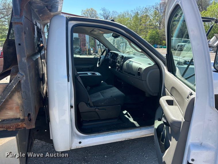 image for item FC5399 2007 Chevrolet Silverado 3500HD dump bed pickup truck