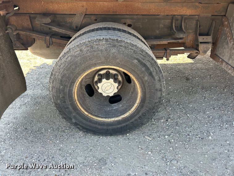 image for item FC5399 2007 Chevrolet Silverado 3500HD dump bed pickup truck