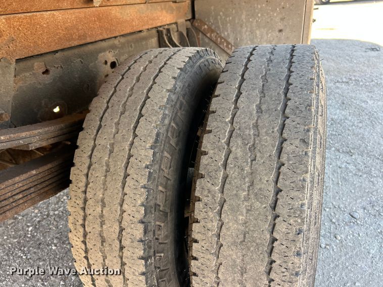 image for item FC5399 2007 Chevrolet Silverado 3500HD dump bed pickup truck