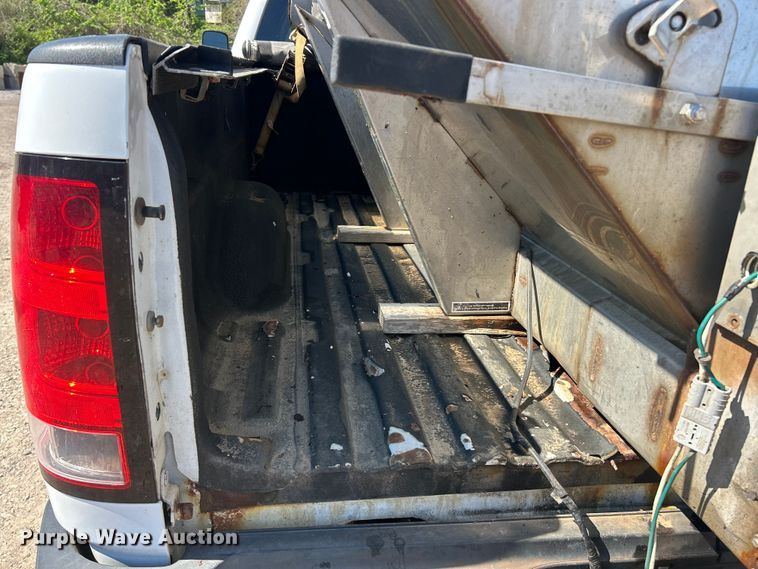 image for item FC5400 2011 GMC Sierra 2500HD Denali  Crew Cab pickup truck