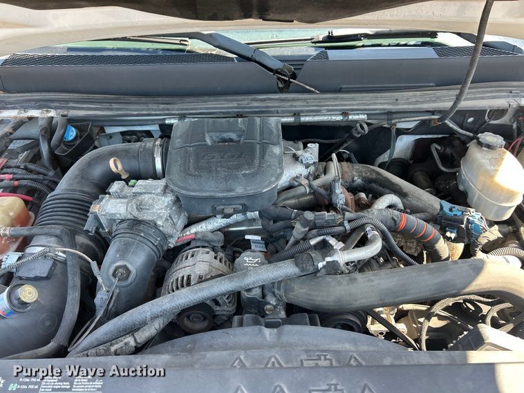 image for item FC5400 2011 GMC Sierra 2500HD Denali  Crew Cab pickup truck