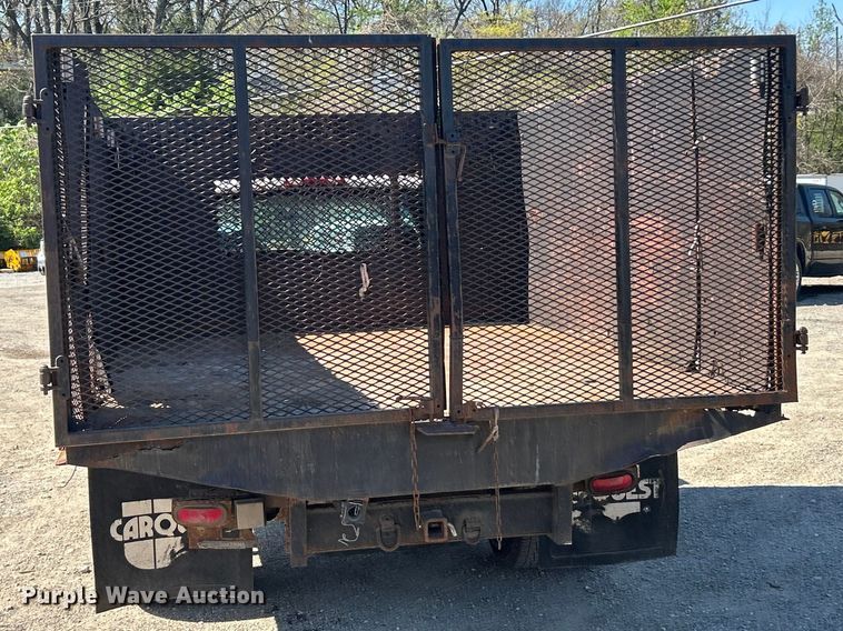 image for item FC5401 2005 Chevrolet Silverado 3500 Ext. Cab dump bed pickup truck