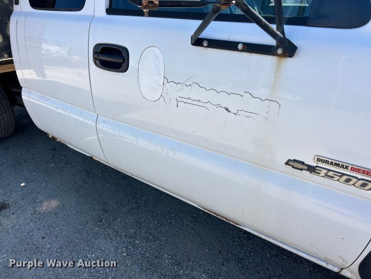 image for item FC5401 2005 Chevrolet Silverado 3500 Ext. Cab dump bed pickup truck