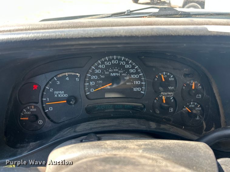 image for item FC5401 2005 Chevrolet Silverado 3500 Ext. Cab dump bed pickup truck