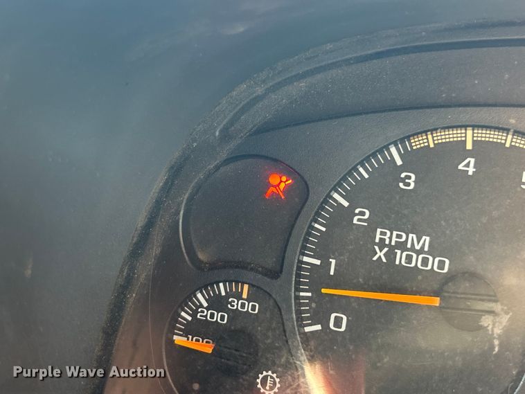 image for item FC5401 2005 Chevrolet Silverado 3500 Ext. Cab dump bed pickup truck