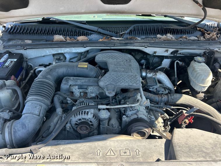 image for item FC5401 2005 Chevrolet Silverado 3500 Ext. Cab dump bed pickup truck